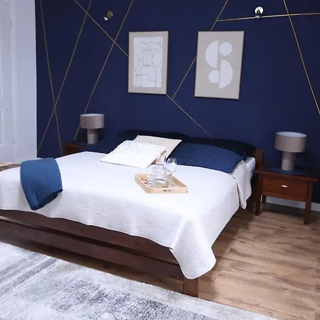 The Castle Terrace 100m2 Apartment