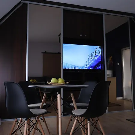 The Castle Terrace 100m2 Apartment *